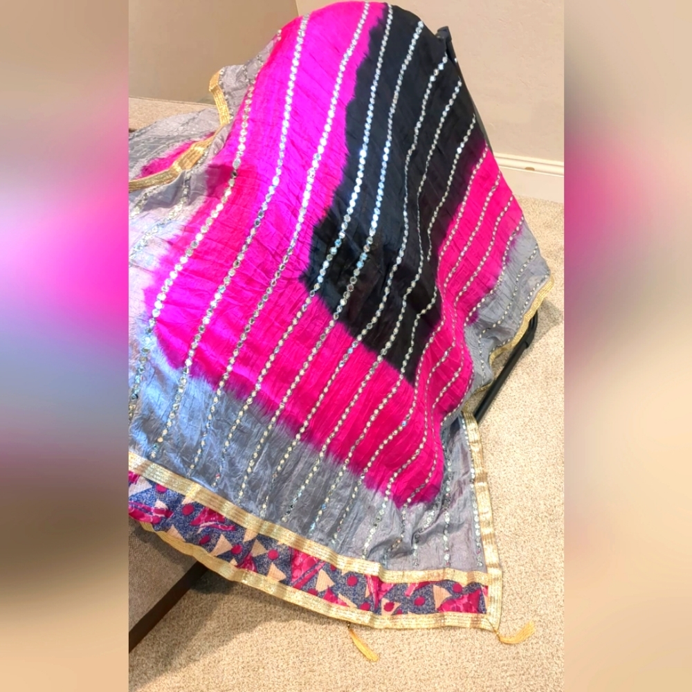 Elegant Pink and Black Dupatta Scarf